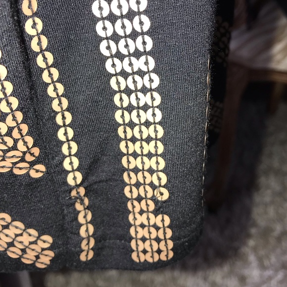 Black dress with sequin pattern - Picture 3 of 4